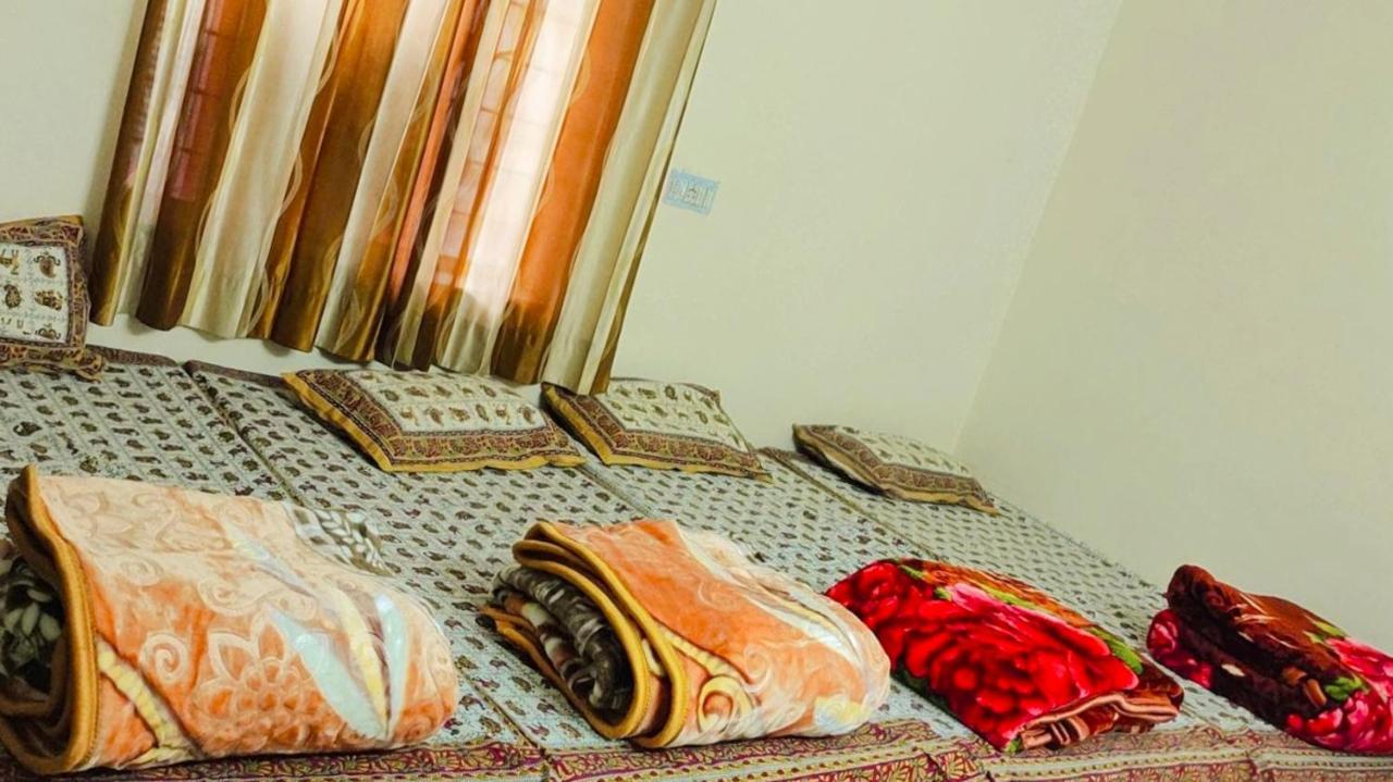 Saket Guest House Jaipur Buitenkant foto