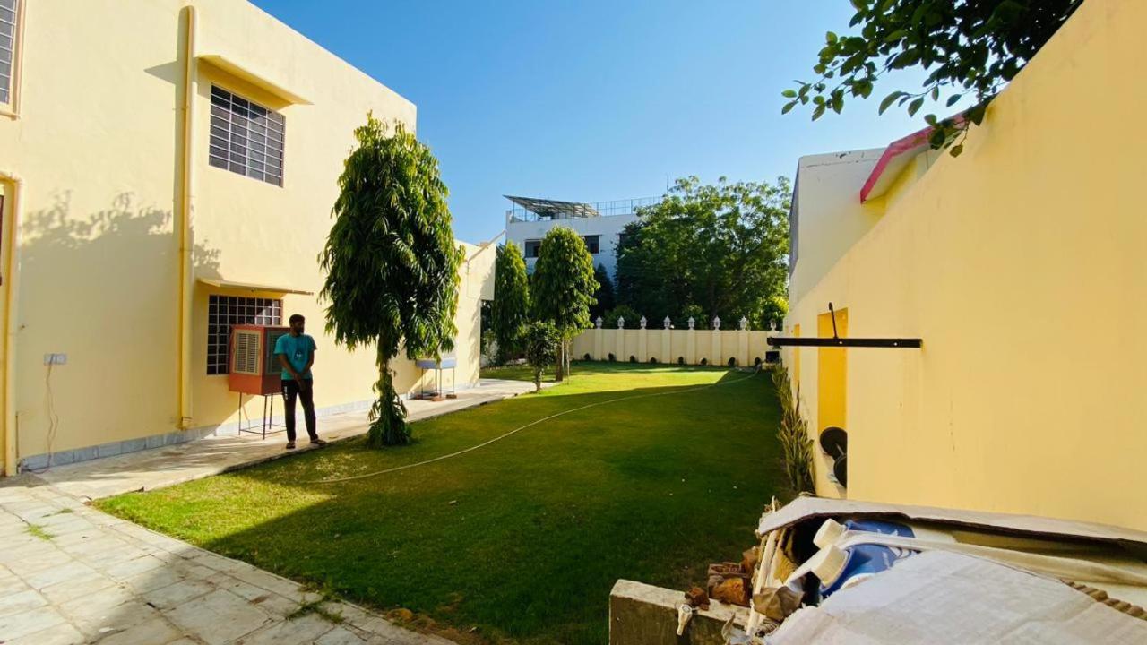 Saket Guest House Jaipur Buitenkant foto